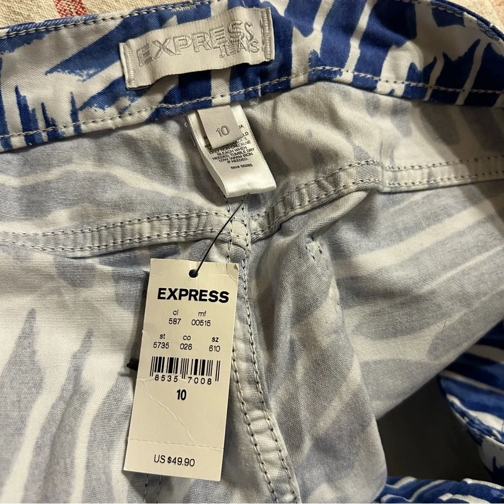 Express Zebra Print Blue and White Jean Shorts - Picture 3 of 3